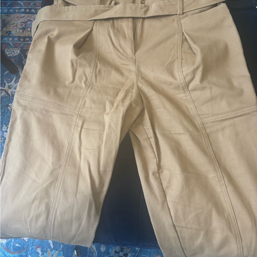Banana Republic- High-Rise tapered. Size is 8. From Banana republic. 100% cotton